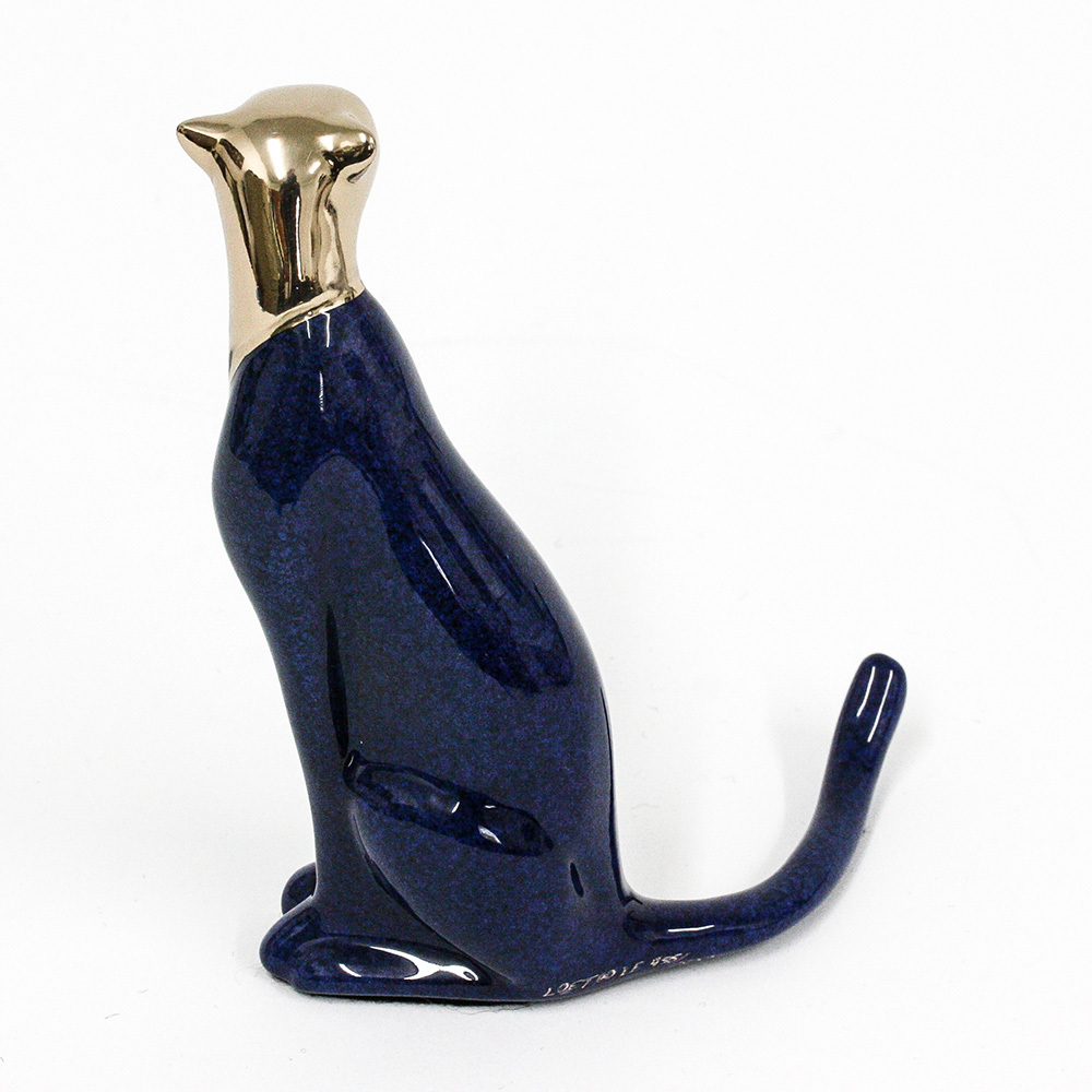 Loet Vanderveen - CHEETAH, CLASSIC SEATED JEWEL (479) - BRONZE - 4 X 5.5 - These sculptures are bronze limited editions.
<br>
<br><a href="/[sculpture]/[available]-[patina]-[swatches]/">More than 30 patinas are available</a>. Available patinas are indicated as IN STOCK. Loet Vanderveen limited editions are always in strong demand and our stocked inventory sells quickly. Special orders are not being taken at this time.
<br>
<br>Allow a few weeks for your sculptures to arrive as each one is thoroughly prepared and packed in our warehouse. This includes fully customized crating and boxing for each piece. Your patience is appreciated during this process as we strive to ensure that your new artwork safely arrives.
<br>
<br>Shipping and Handling TBD