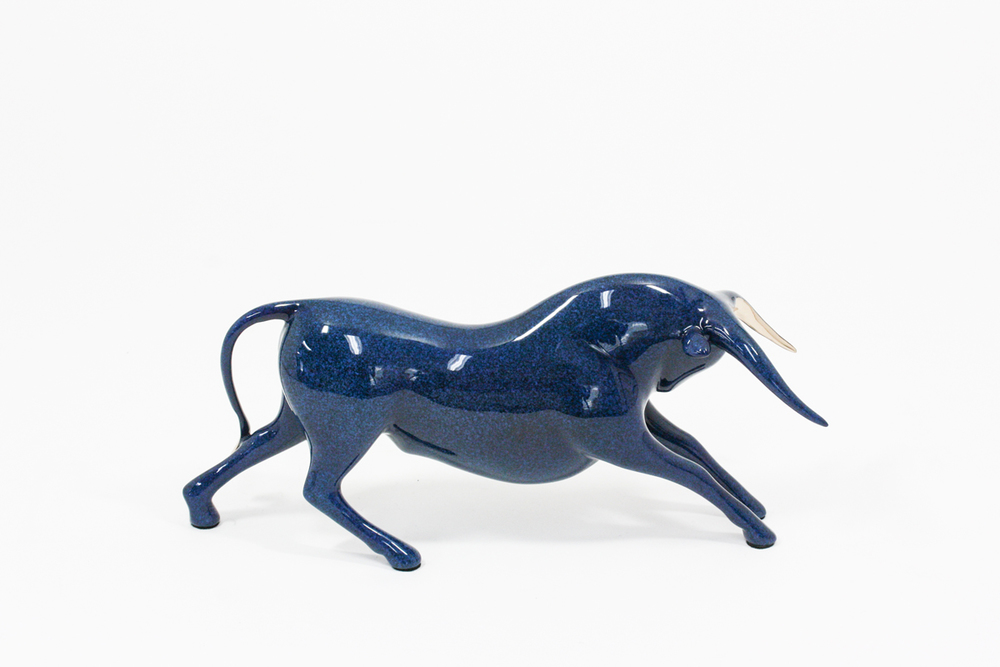 Loet Vanderveen - BULL, CHARGING (493) - BRONZE - 12 X 3.5 X 5.5 - These sculptures are bronze limited editions.
<br>
<br><a href="/[sculpture]/[available]-[patina]-[swatches]/">More than 30 patinas are available</a>. Available patinas are indicated as IN STOCK. Loet Vanderveen limited editions are always in strong demand and our stocked inventory sells quickly. Special orders are not being taken at this time.
<br>
<br>Allow a few weeks for your sculptures to arrive as each one is thoroughly prepared and packed in our warehouse. This includes fully customized crating and boxing for each piece. Your patience is appreciated during this process as we strive to ensure that your new artwork safely arrives.
<br>
<br>Shipping and Handling TBD
