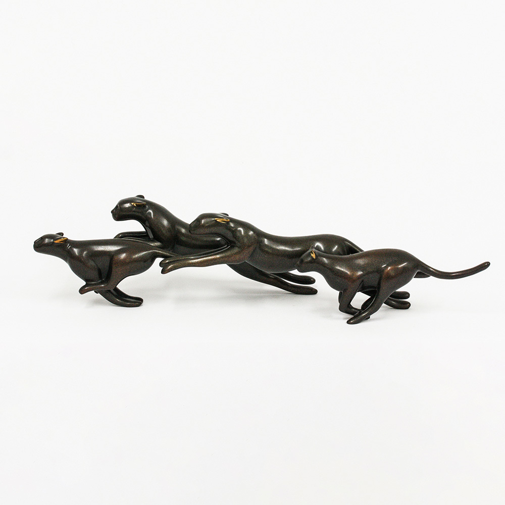Loet Vanderveen - CHEETAHS GALLOPING X4 (513) - BRONZE - 21 X 5 X 4.75 - These sculptures are bronze limited editions.
<br>
<br><a href="/[sculpture]/[available]-[patina]-[swatches]/">More than 30 patinas are available</a>. Available patinas are indicated as IN STOCK. Loet Vanderveen limited editions are always in strong demand and our stocked inventory sells quickly. Special orders are not being taken at this time.
<br>
<br>Allow a few weeks for your sculptures to arrive as each one is thoroughly prepared and packed in our warehouse. This includes fully customized crating and boxing for each piece. Your patience is appreciated during this process as we strive to ensure that your new artwork safely arrives.
<br>
<br>Shipping and Handling TBD
